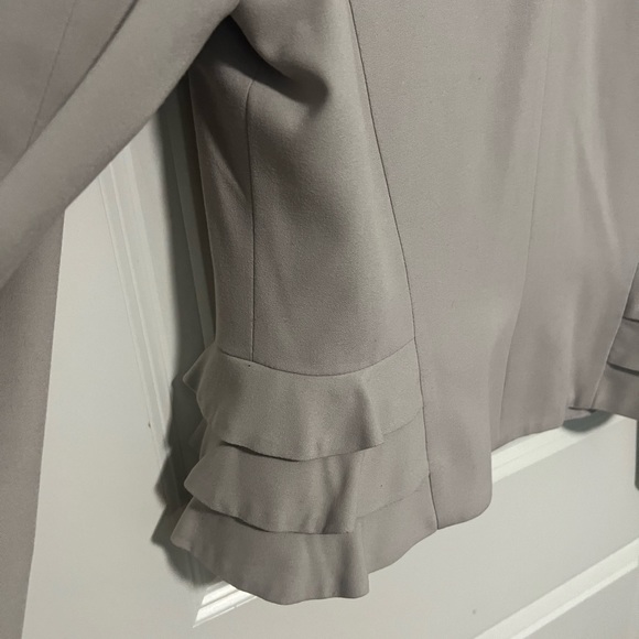 Cream blazer with side ruffle detail - Picture 3 of 5